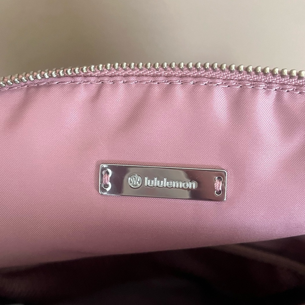 {Lululemon} Festival Bag II 5L in Quicksand - Picture 12 of 13